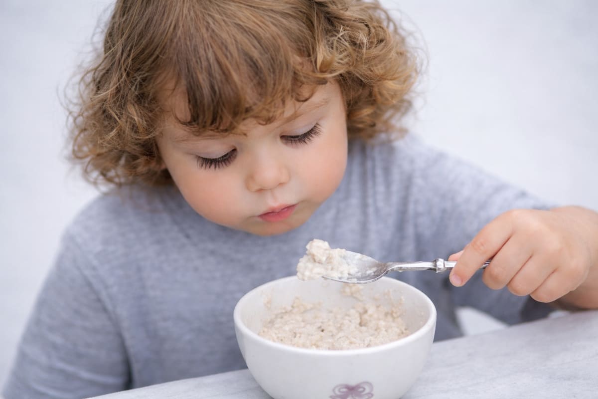 Problemas de alimentación y deglución infantil en Madrid